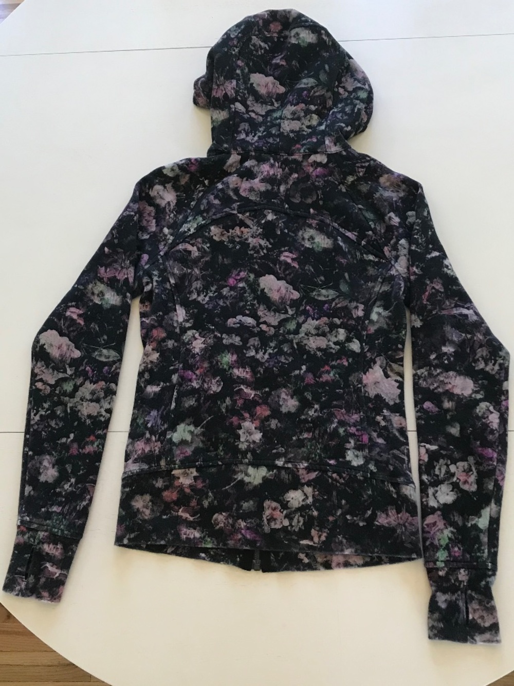 LULULEMON BLACK FLORAL GRUNGE LONG ZIP UP SCUBA HOODIE - Picture 7 of 12